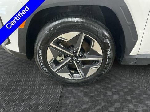 Certified 2025 Hyundai Tucson SEL AWD/4WD image 15