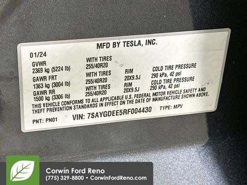 Used 2024 Tesla Model Y Long Range AWD/4WD image 33