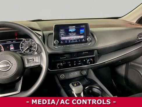 Certified 2023 Nissan Rogue S FWD image 9