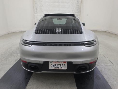 Used 2024 Porsche 911 Carrera T RWD image 11