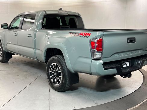 Used 2023 Toyota Tacoma TRD Sport w/ TRD Premium Sport Package AWD/4WD image 3