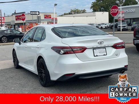 Used 2023 Toyota Camry XLE image 5