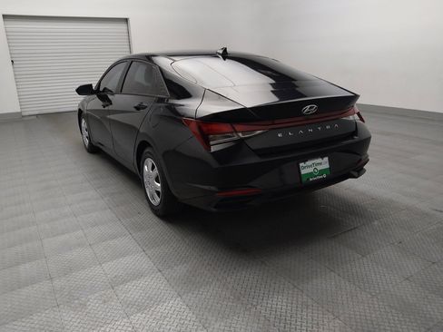 Used 2021 Hyundai Elantra SEL w/ Convenience Package image 5