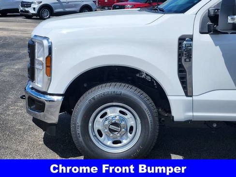 New 2026 Ford F250 XL w/ XL Chrome Package RWD image 9