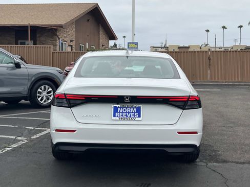 Used 2024 Honda Accord EX image 23