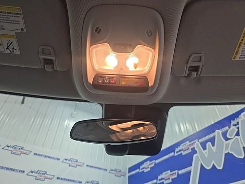 Used 2025 Chevrolet TrailBlazer LT image 30