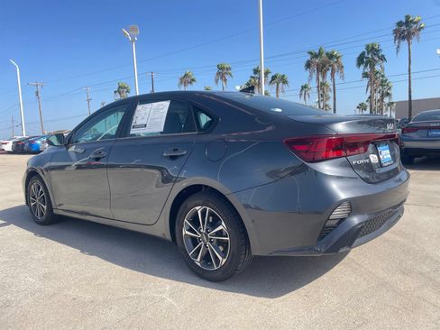Used 2024 Kia Forte LXS w/ LXS Technology Package FWD image 3