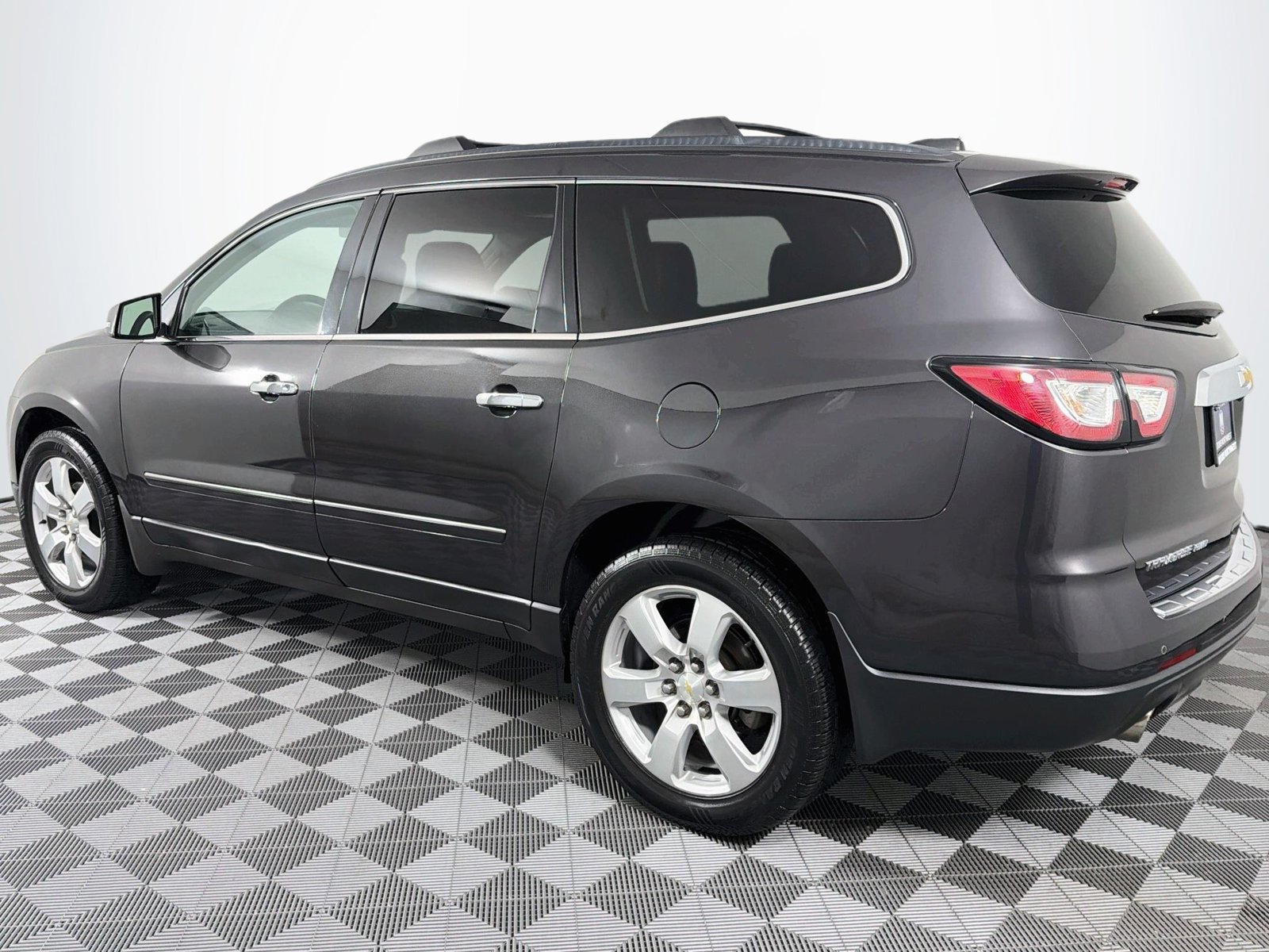 Used 2017 Chevrolet Traverse Premier AWD/4WD image 8