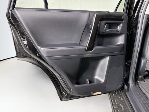 Used 2024 Toyota 4Runner TRD Off-Road Premium image 26