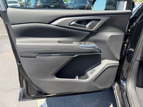 New 2026 Chevrolet Traverse LT w/ Driver Confidence Package FWD image 17