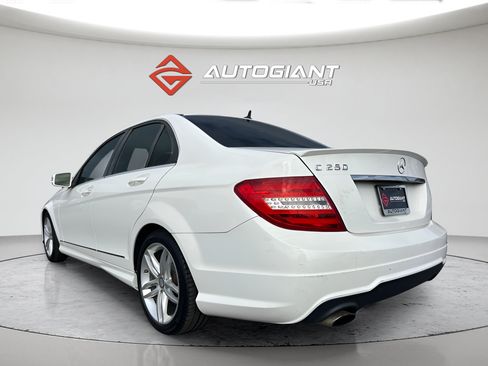 Used 2014 Mercedes-Benz C 250 Sedan image 5