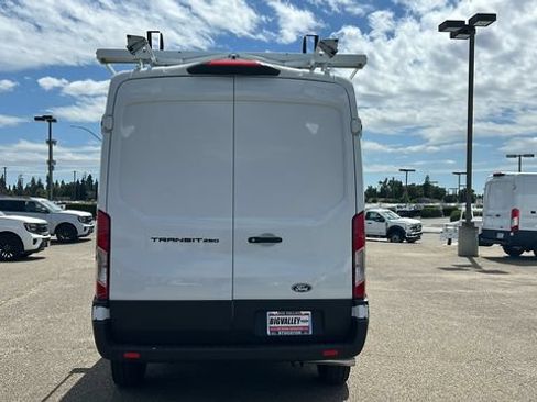 New 2026 Ford Transit 250 148 Medium Roof RWD image 4