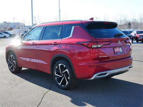 Used 2025 Mitsubishi Outlander SEL image 5