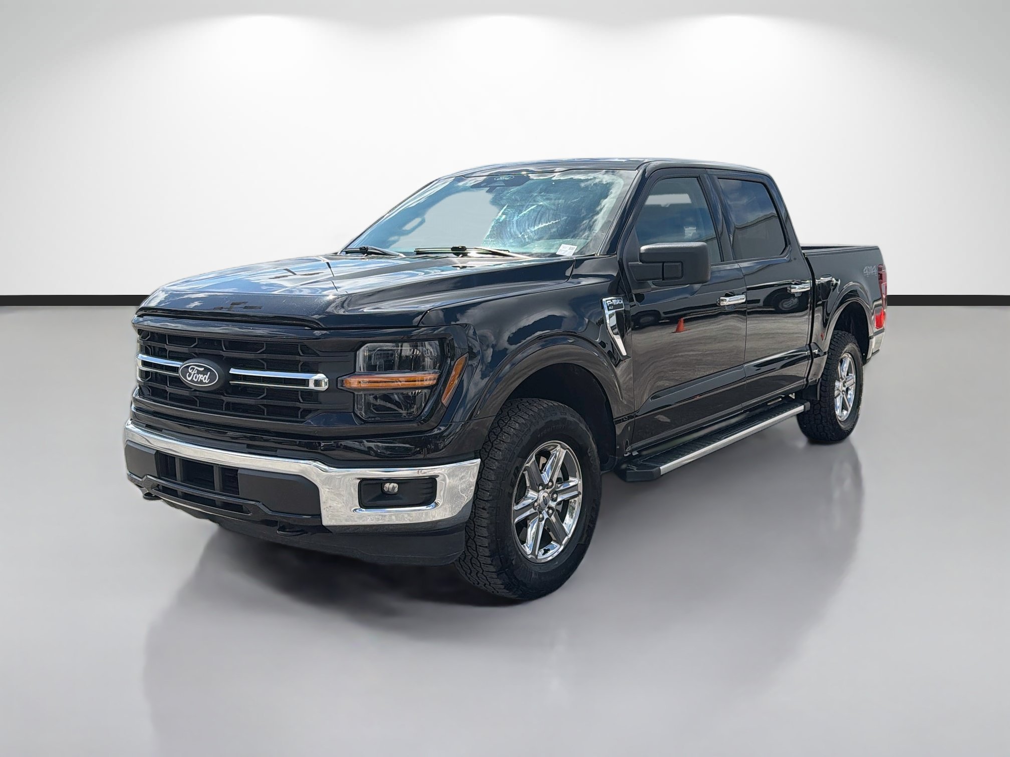 Used 2025 Ford F150 XLT w/ Equipment Group 301A Standard AWD/4WD image 7