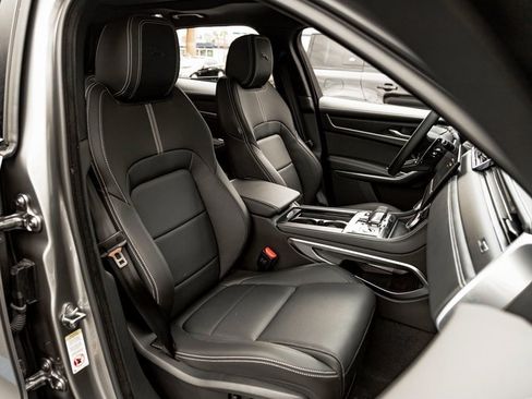 New 2026 Jaguar F-PACE R-Dynamic S image 26