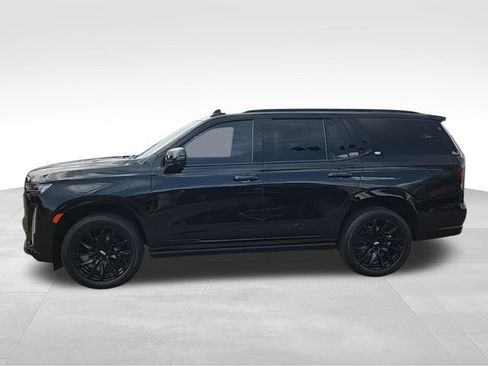 Used 2023 Cadillac Escalade Sport w/ LPO, ONYX Package AWD/4WD image 5