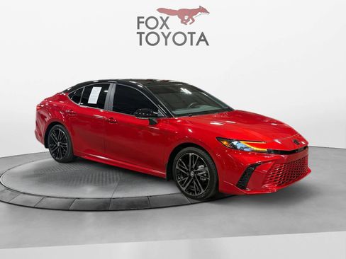 Used 2025 Toyota Camry XSE image 9