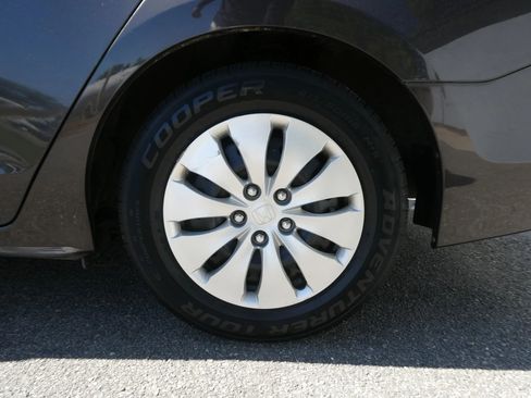 Used 2011 Honda Accord LX image 25