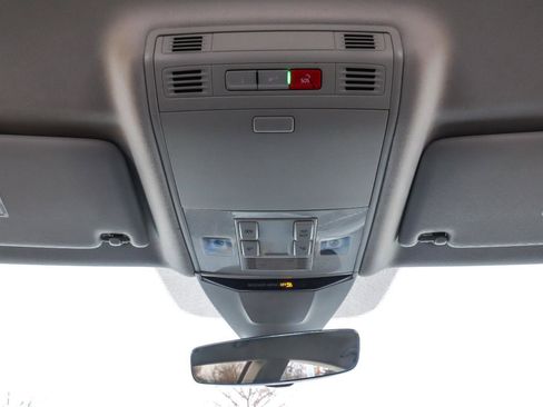 Used 2021 Volkswagen Arteon SE w/ Arteon MDO Package image 33