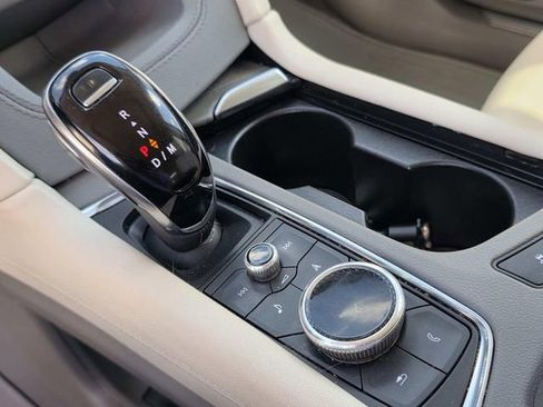 Used 2022 Cadillac XT5 Premium Luxury image 12