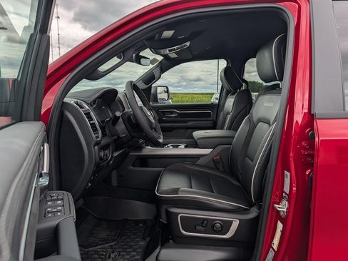 New 2026 RAM 1500 Laramie w/ Night Edition AWD/4WD image 5