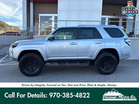 Used 2017 Toyota 4Runner SR5 Premium image 3