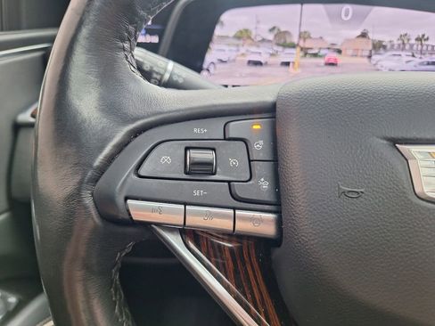 Certified 2023 Cadillac Escalade Premium Luxury image 19