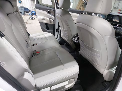 New 2026 Kia Sorento S image 11