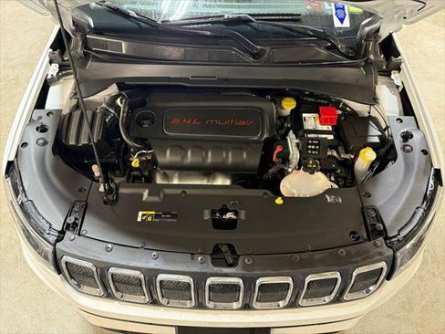 Certified 2022 Jeep Compass Latitude AWD/4WD image 21