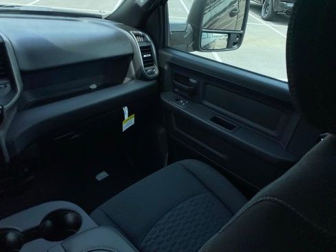 New 2025 RAM 2500 Tradesman image 30