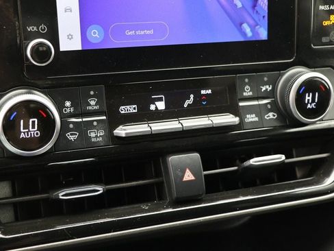 Used 2023 Toyota Highlander LE image 20