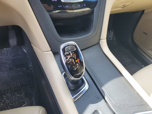 Used 2019 Cadillac XT5 FWD image 27