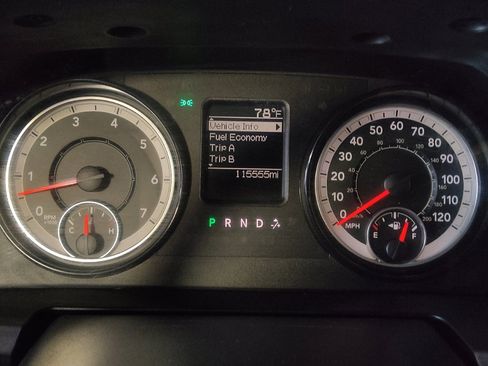 Used 2018 RAM 1500 Tradesman w/ Chrome Appearance Group AWD/4WD image 23