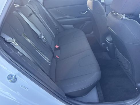 Used 2025 Hyundai Elantra SEL w/ Cargo Package FWD image 16