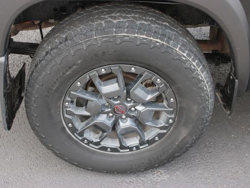 Used 2023 Nissan Frontier PRO-4X w/ Pro-4X Premium Package AWD/4WD image 29
