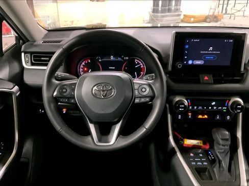 Used 2024 Toyota RAV4 XLE image 6