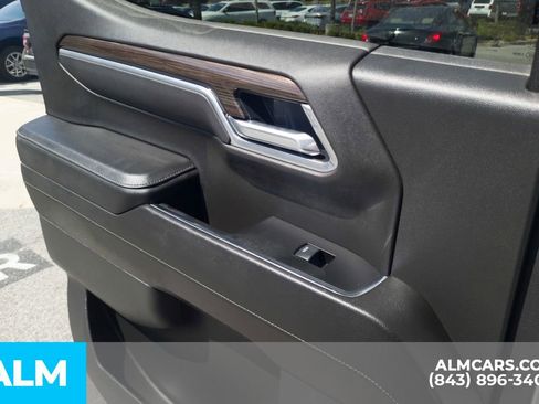Used 2025 Chevrolet Silverado 1500 LT RWD image 26