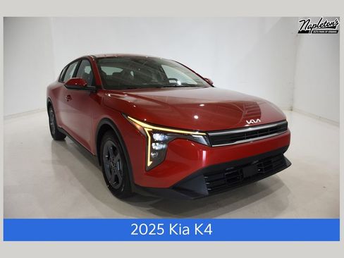 New 2025 Kia K4 LXS image 1