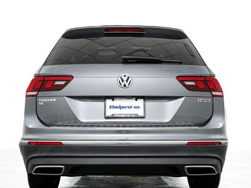 Used 2021 Volkswagen Tiguan SE w/ Panoramic Sunroof Package AWD/4WD image 6