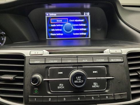 Used 2016 Honda Accord LX image 25