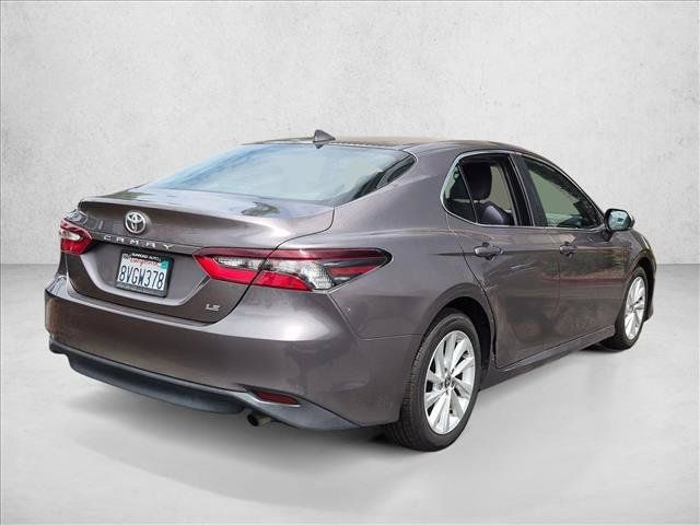Used 2021 Toyota Camry LE w/ Convenience Package FWD image 5