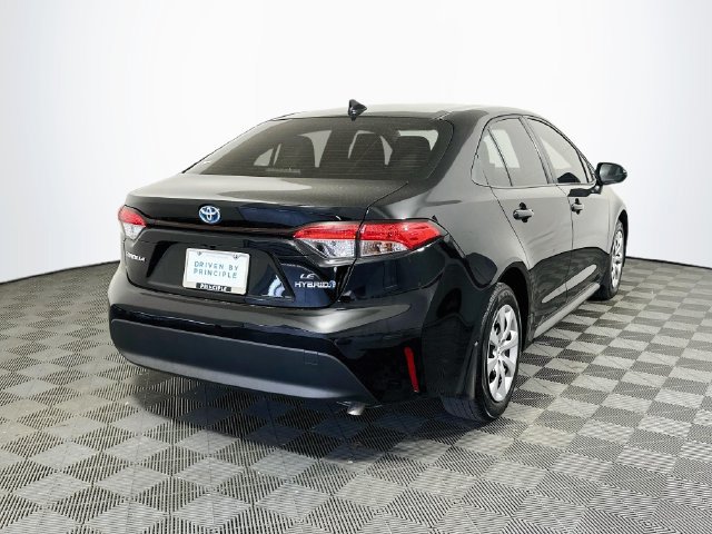 Used 2024 Toyota Corolla LE FWD image 8
