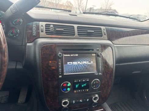 Used 2013 GMC Yukon Denali image 11