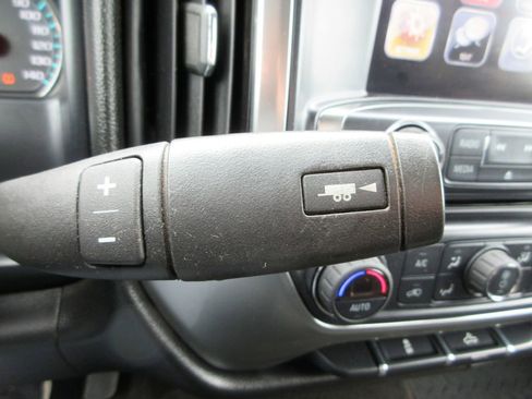 Used 2017 Chevrolet Silverado 1500 LT w/ All Star Edition AWD/4WD image 29