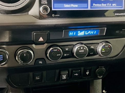 Certified 2023 Toyota Tacoma TRD Off-Road image 15