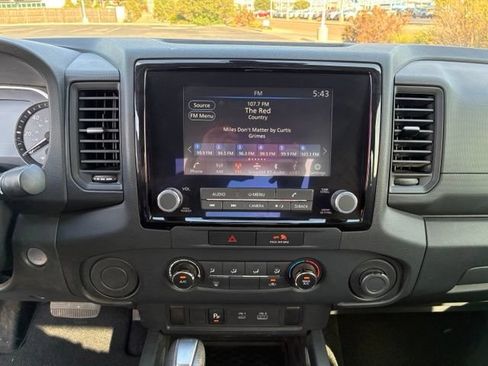 Used 2022 Nissan Frontier S w/ Technology Package RWD image 15