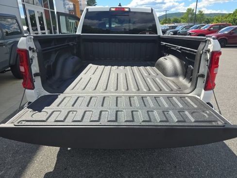 Used 2025 RAM 1500 Big Horn AWD/4WD image 31