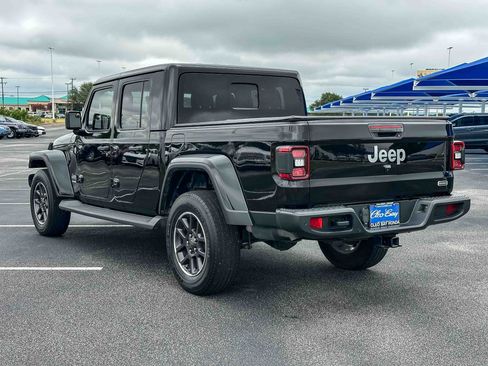 Used 2020 Jeep Gladiator Overland AWD/4WD image 8