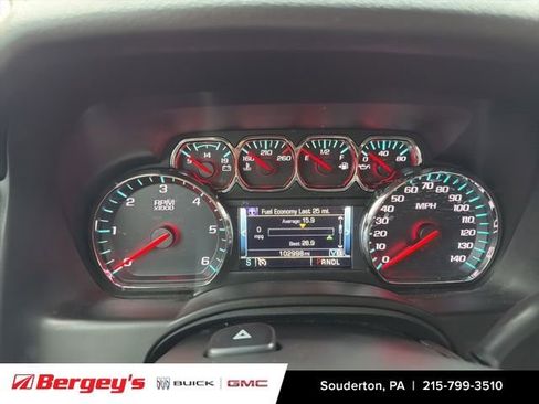 Used 2018 Chevrolet Suburban LT AWD/4WD image 6