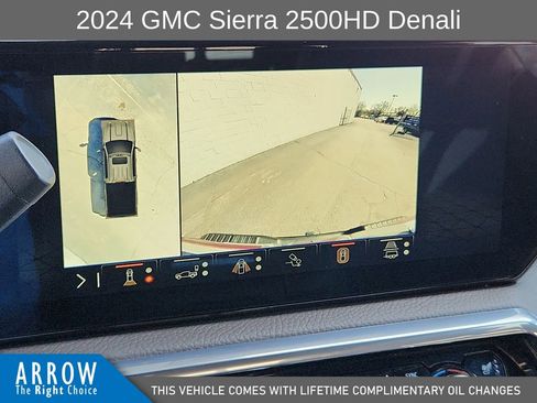 Used 2024 GMC Sierra 2500 Denali w/ Technology Package image 24